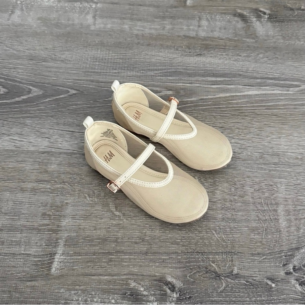 H&M Beige Textured Shoes